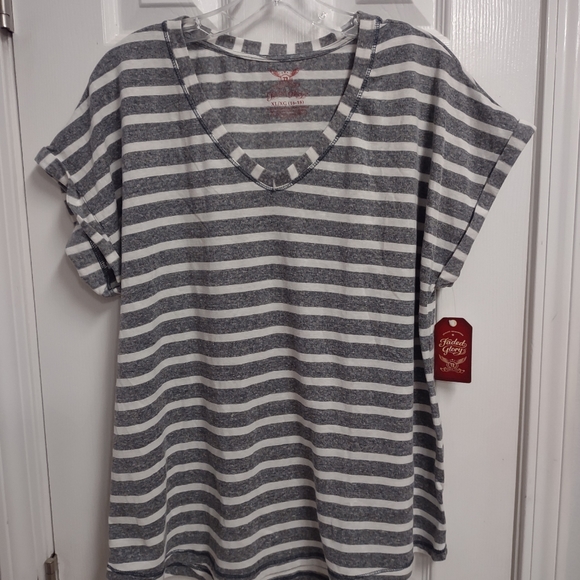 Faded Glory Tops - Faded Glory Gray striped Top
